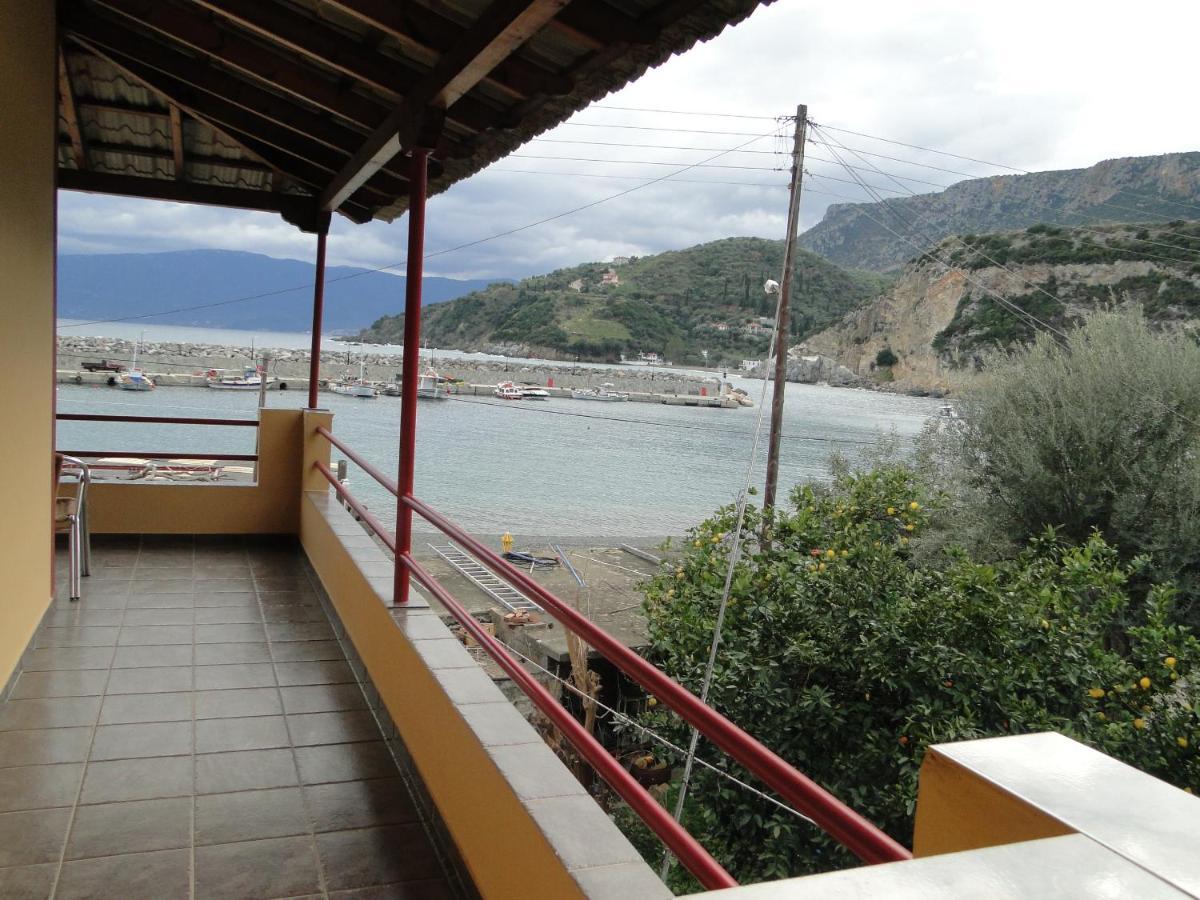 Porto Sabatiki Hotel Sampatiki Exterior photo