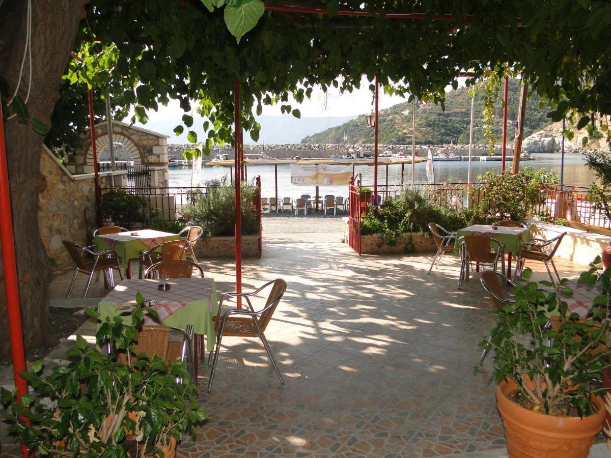 Porto Sabatiki Hotel Sampatiki Exterior photo